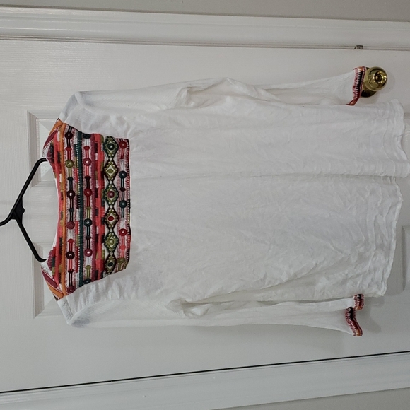 Tribal Embroidered top - Picture 5 of 5